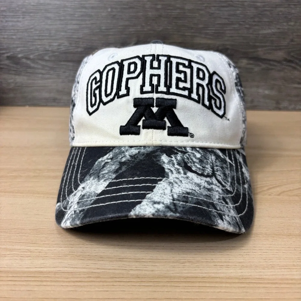 Minnesota Golden Gophers Hat Cap Strap Back Black‎ White Camo Adjustable